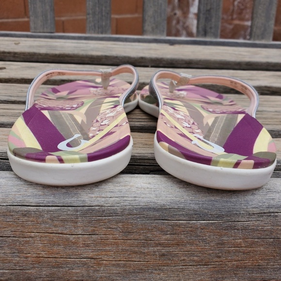 Olukai Ho'opio Hau Flip Flops Size 11 Women Silver Pineapple Sandals - Picture 4 of 14